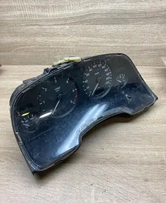 Opel Zafira A Speedometer (instrument cluster) 09228757EJ