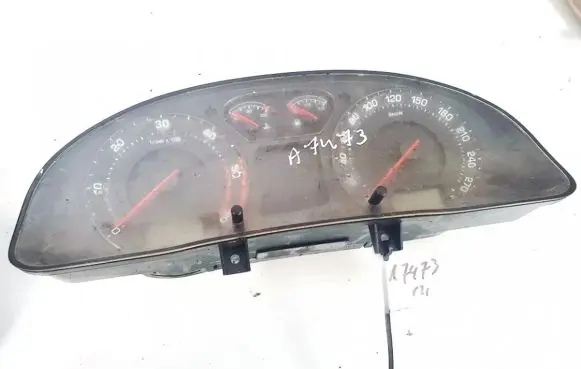 Skoda Superb B5 (3U) Speedometer (instrument cluster) 3u0920841a5e2 110.080.1157007