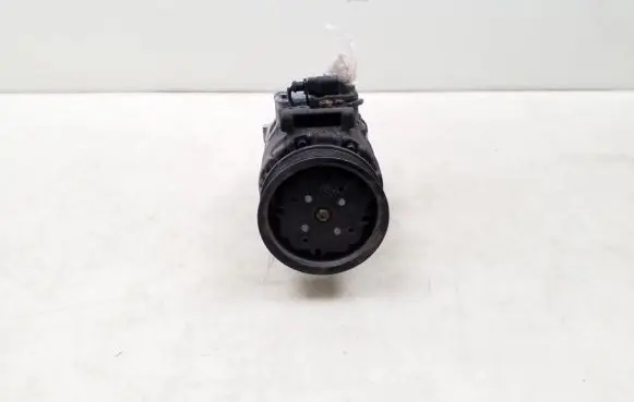Volkswagen Phaeton Air conditioning (A/C) compressor (pump) 3D0820803R
