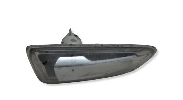 Opel Astra J Front fender indicator light 13273104