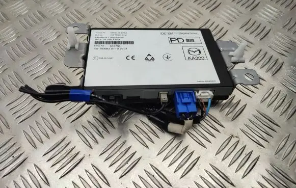 Mazda 3 Head unit multimedia control BDMD66DR0A BDMD01102701