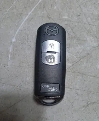 Mazda CX-5 Ignition key/card SKE13E01