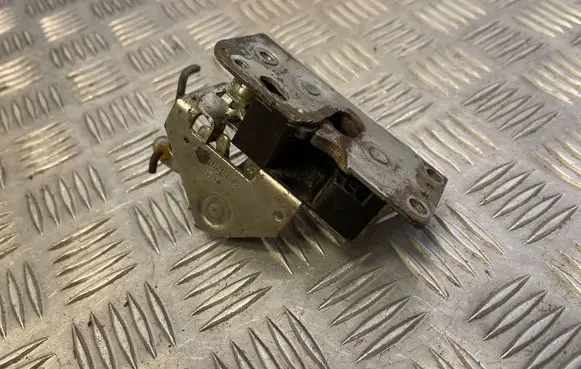 Iveco Daily 40.8 Sliding door lock 500329770