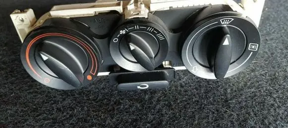 Audi A3 S3 8L Climate control unit 8L0819045A
