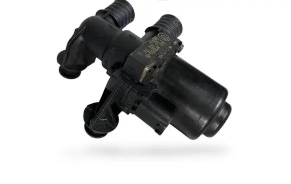 BMW 5 E60 E61 Coolant heater control valve 6920226 64116920226