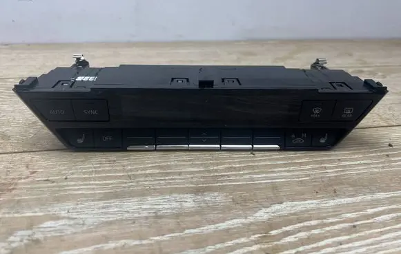 Audi A3 8Y Climate control unit 8Y0820043A