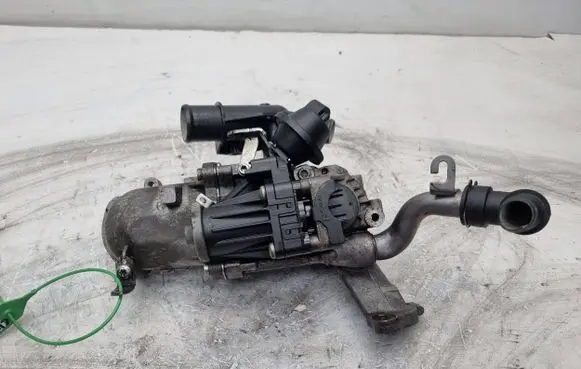 Ford Focus EGR valve cooler 9802194080