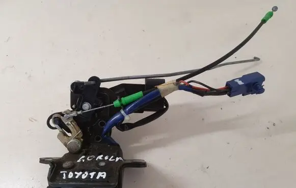 Toyota Corolla E120 E130 Tailgate/trunk/boot lock/catch/latch