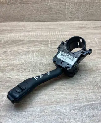 Audi A3 S3 8L Indicator stalk 8L0953513H 2234824