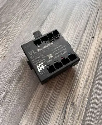 Mercedes-Benz C W204 Door control unit/module A2048701826