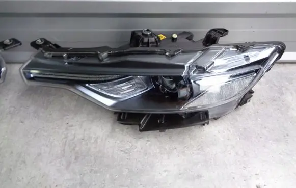Maserati Levante Headlights/headlamps set 