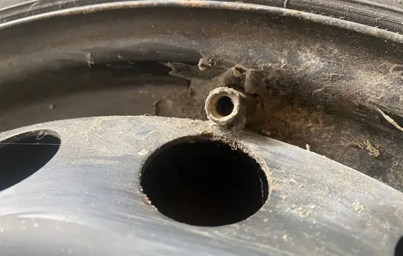 Subaru Legacy R15 spare wheel 