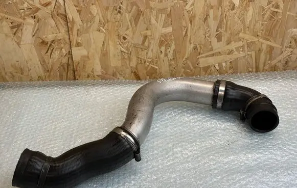 BMW 5 E39 Intercooler hose/pipe 7786530 11617786530