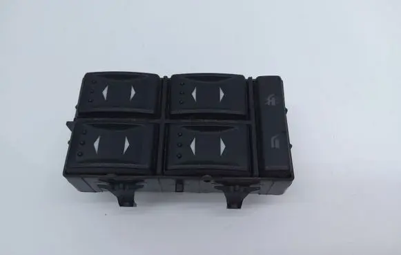 Ford Mondeo Mk III Electric window control switch 1S7T14A132 03163451
