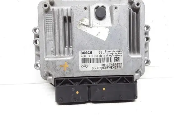 KIA Ceed Engine control unit/module 391112A952 0281019360