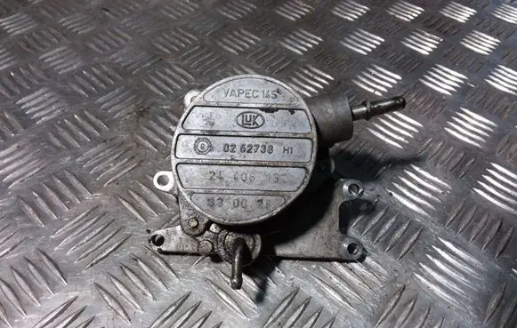 Opel Vectra B Vacuum pump 0252738