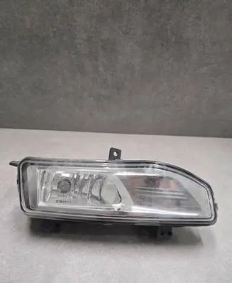 Nissan Leaf II (ZE1) Front fog light 90078634