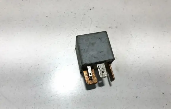 Volkswagen Golf IV Other relay 191906383c