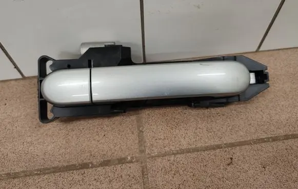 Nissan Note (E11) Front door exterior handle 242275
