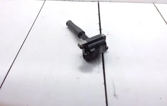 High voltage ignition coil