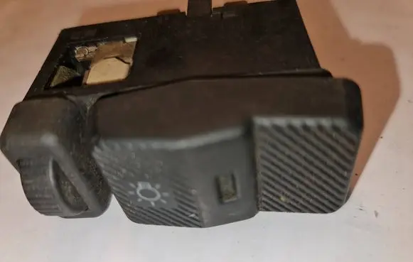 Volkswagen PASSAT B3 Light switch 03847750 535941531