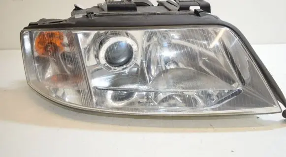 Audi A6 S6 C5 4B Headlight/headlamp 151411102R