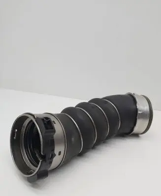BMW X5 E70 Intercooler hose/pipe 7807985