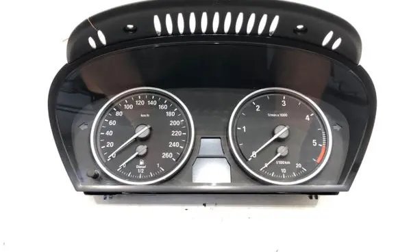 Speedometer (instrument cluster)