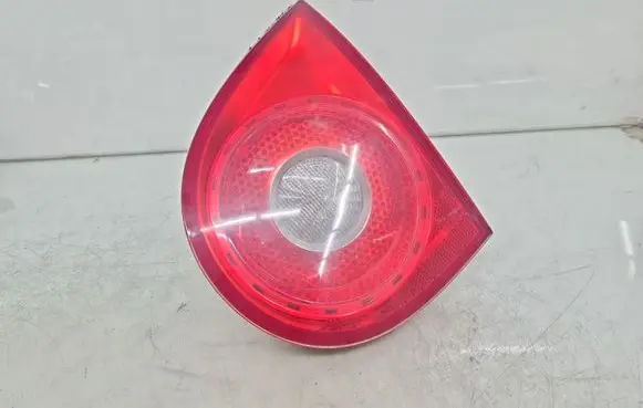 Volkswagen Golf V Tailgate rear/tail lights 1K6945094E