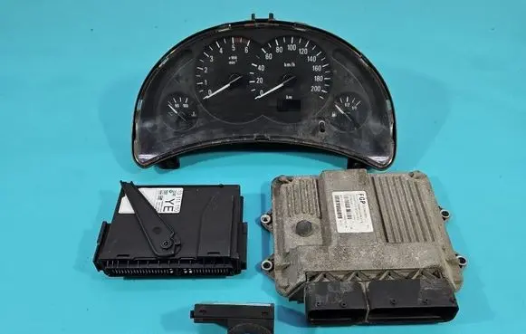 Opel Corsa C Engine control unit/module ECU 55190069 IMPRK1516780