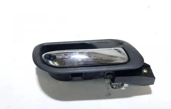 Honda Accord Front door interior handle sear2