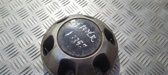 Isuzu Trooper Original wheel cap