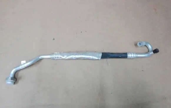 Audi A5 8T 8F Air conditioning (A/C) pipe/hose 8T0260707A
