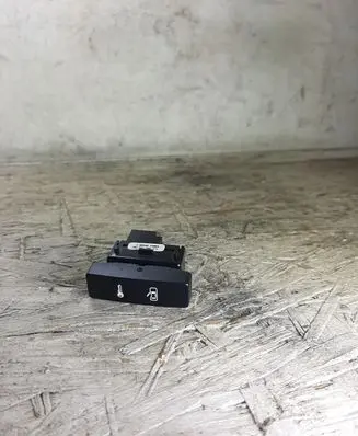 Volkswagen Touareg I Central locking switch button 7L69621253X1
