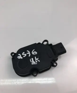 Renault Captur Intake manifold valve actuator/motor 6466R330