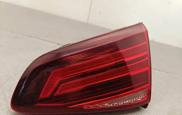 Volkswagen Golf VII Rear/tail lights 5G0945094AH L90124377