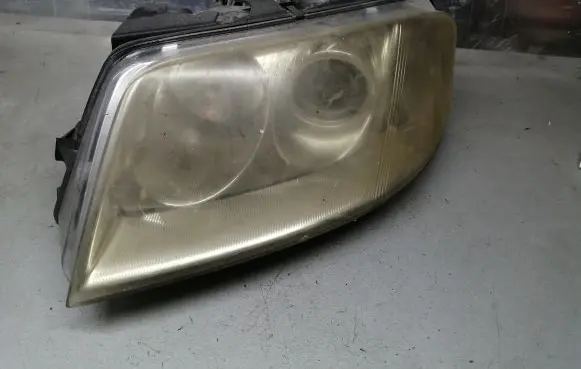 Volkswagen PASSAT B5.5 Headlight/headlamp 3B0941015AN
