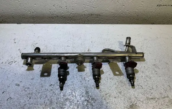 Mercedes-Benz C W203 Fuel main line pipe A2710780023