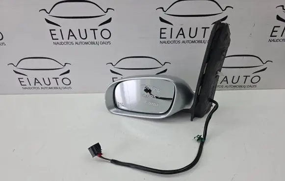 Front door electric wing mirror