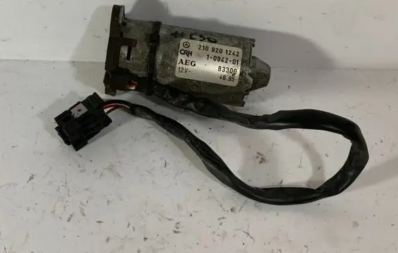 Mercedes-Benz E W210 Seat adjustment motor A2108201242