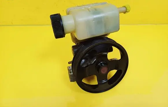 Mazda 6 Power steering pump 