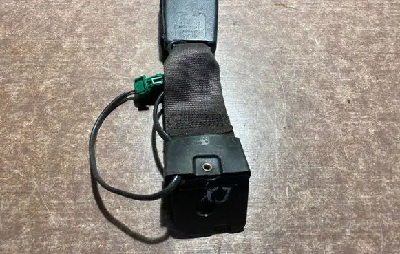Jaguar XJ X351 Middle seatbelt buckle (rear) 34069020