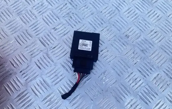 Volkswagen Arteon Fuel pump relay 3Q0908121B