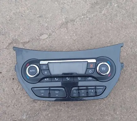 Ford Kuga II Climate control unit DV4T18C612AF WY0A10289 AM5TALRVA18K574AC