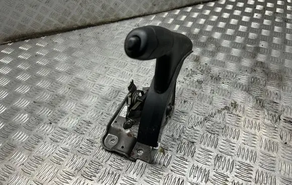 Nissan Juke I F15 Hand brake release handle 360101KK0A