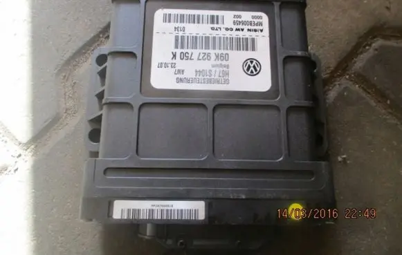Volkswagen Transporter - Caravelle T5 Gearbox control unit/module 09K927750K