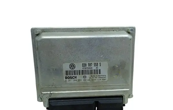 Volkswagen PASSAT B5 Engine control unit/module 8D0907558S 0261204956