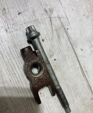 Citroen C3 Aircross Fuel Injector clamp holder