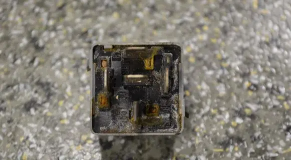 BMW 5 E34 Other relay 61361391397 899547