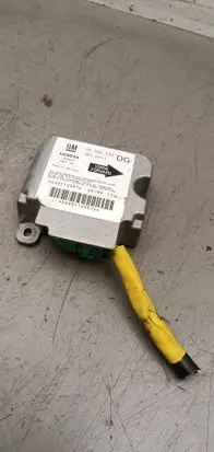 Opel Zafira A Airbag control unit/module 90582536 1923594 5WK4190